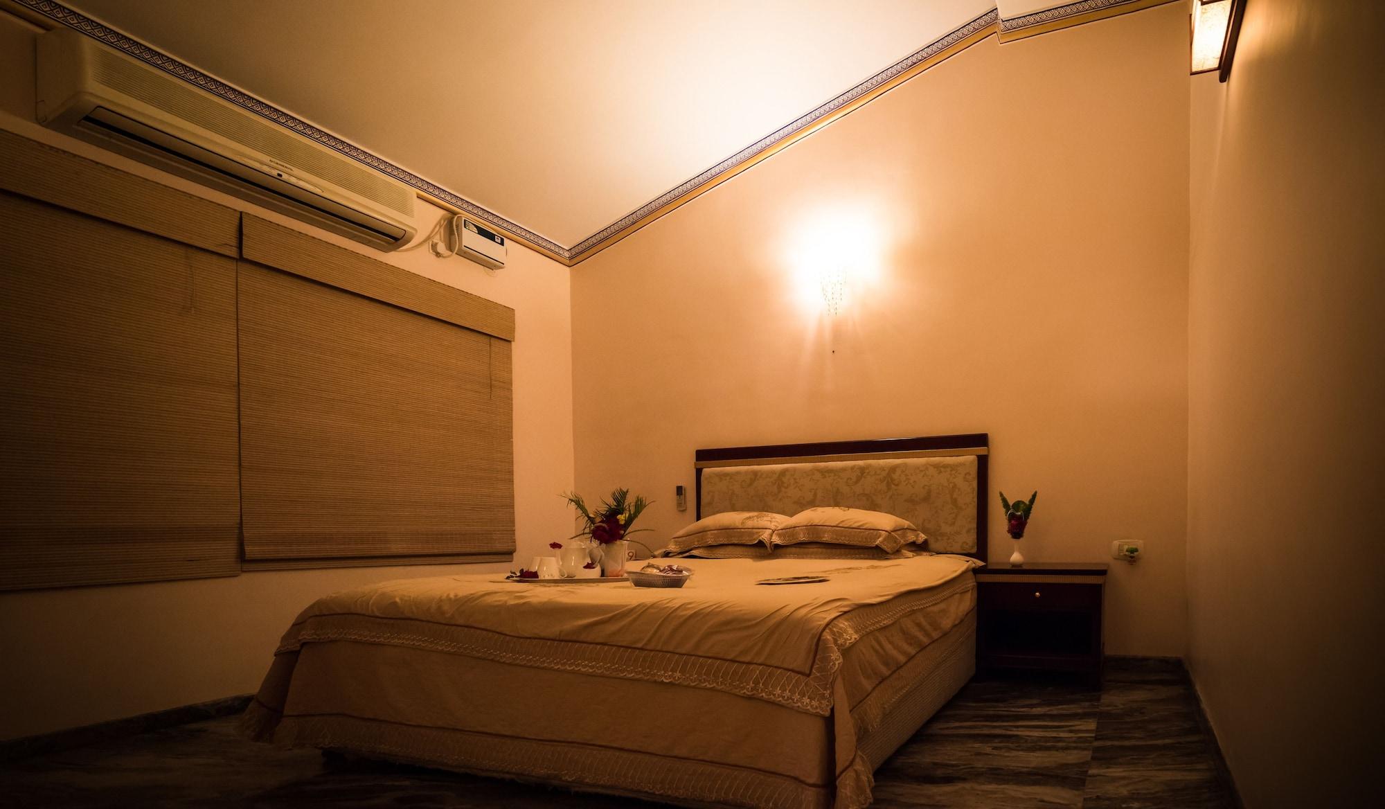 Vijayshree Resort And Heritage Village Hoszpet Kültér fotó