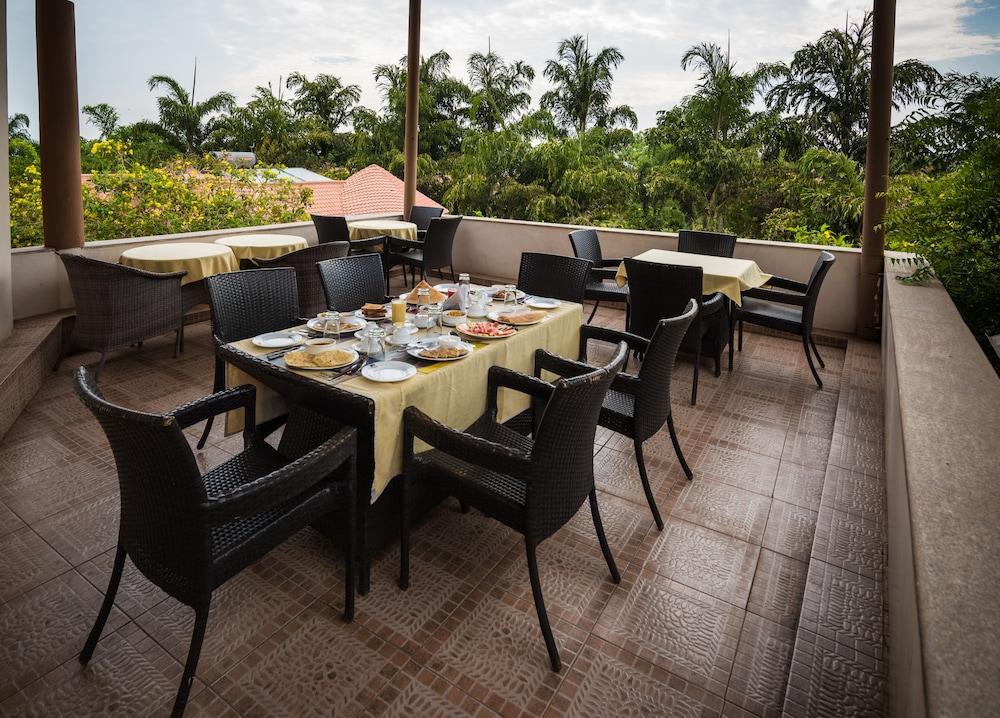 Vijayshree Resort And Heritage Village Hoszpet Kültér fotó